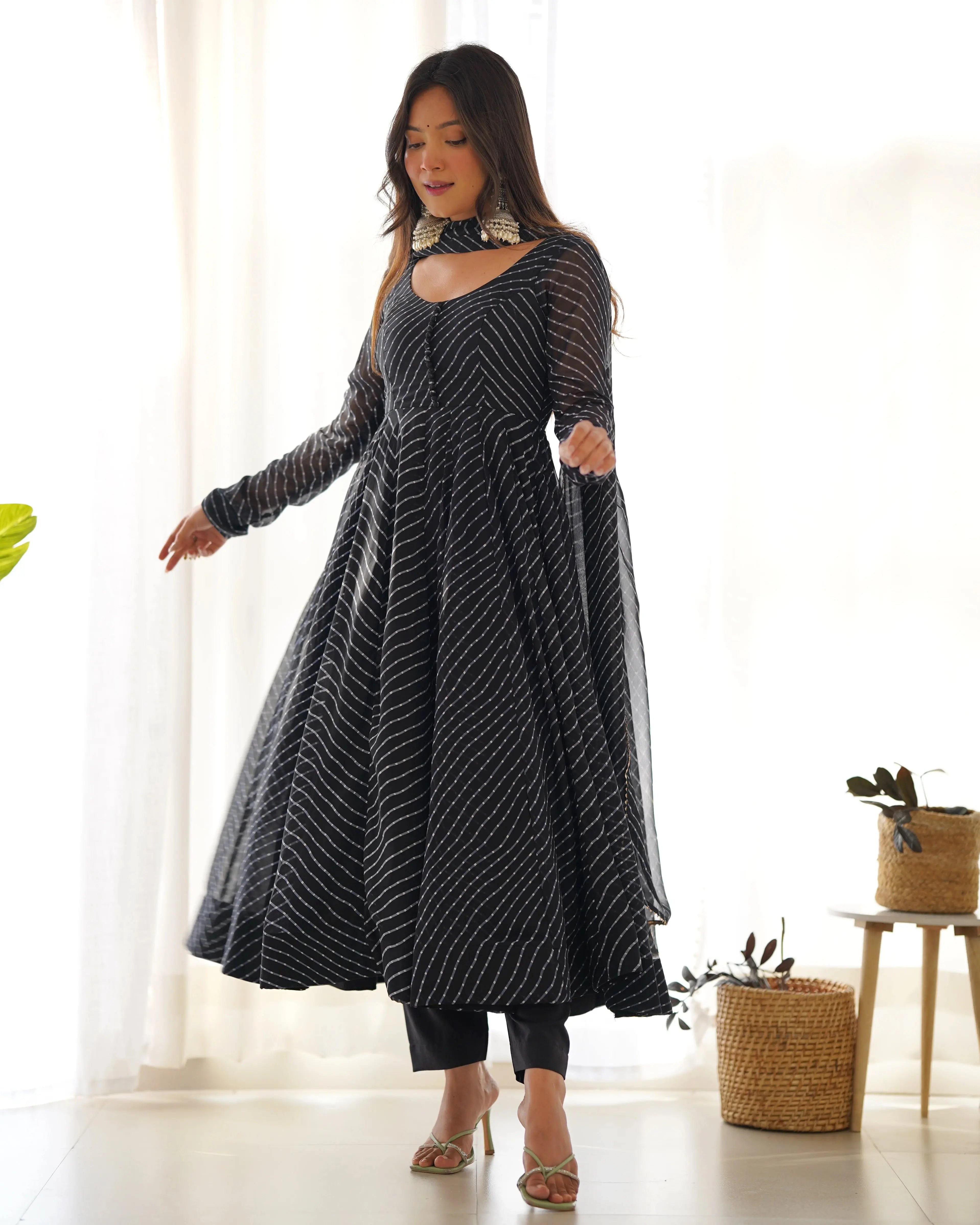 Black Laheriya Print Fox Georgette Suit – Kalyanja